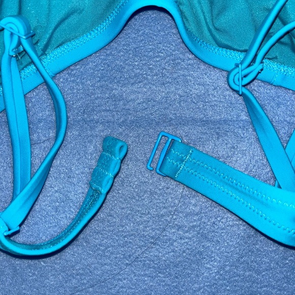 Aerie Scoop Bikini Top (XL) - Picture 2 of 4